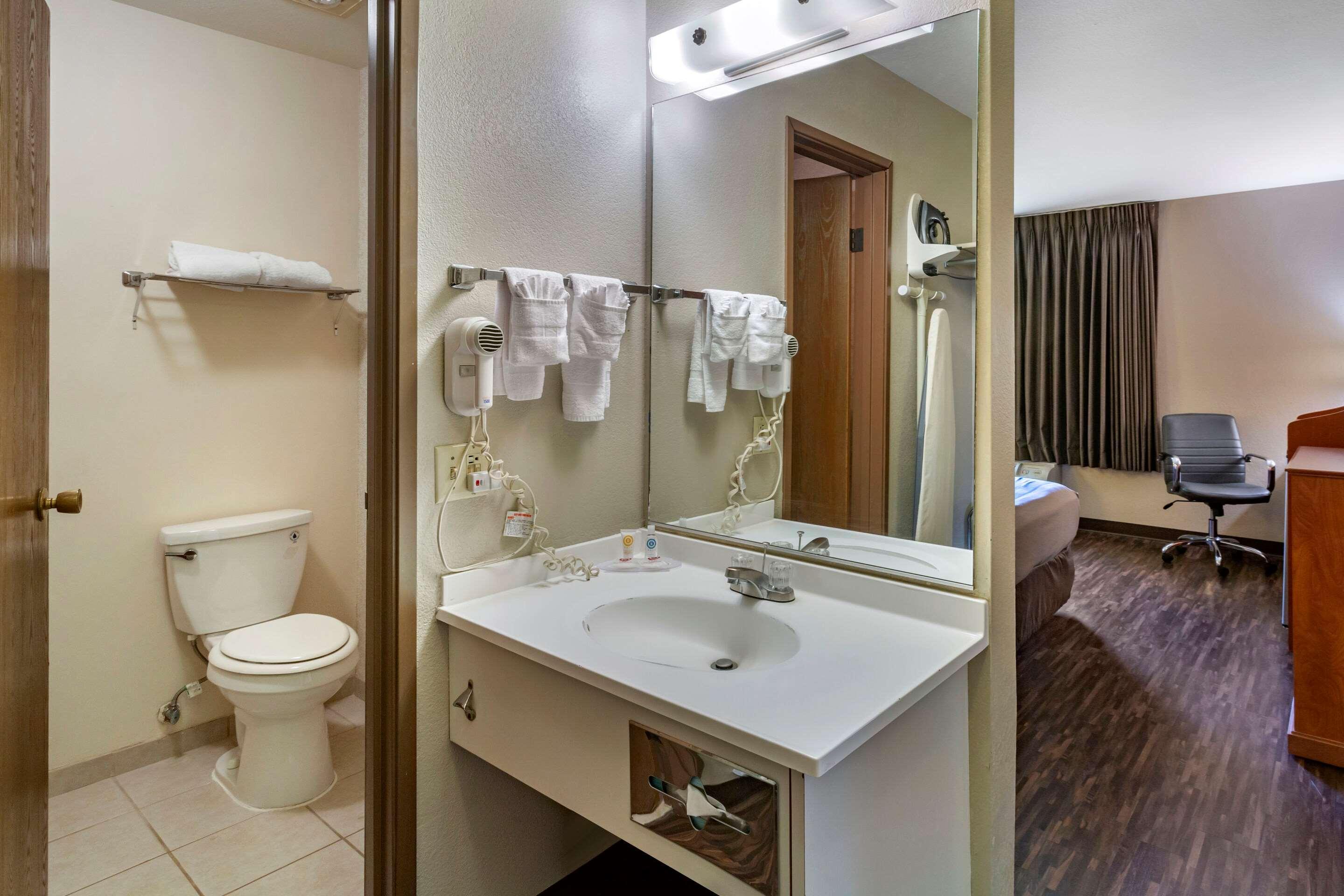 Econo Lodge Inn & Suites Sandy Esterno foto