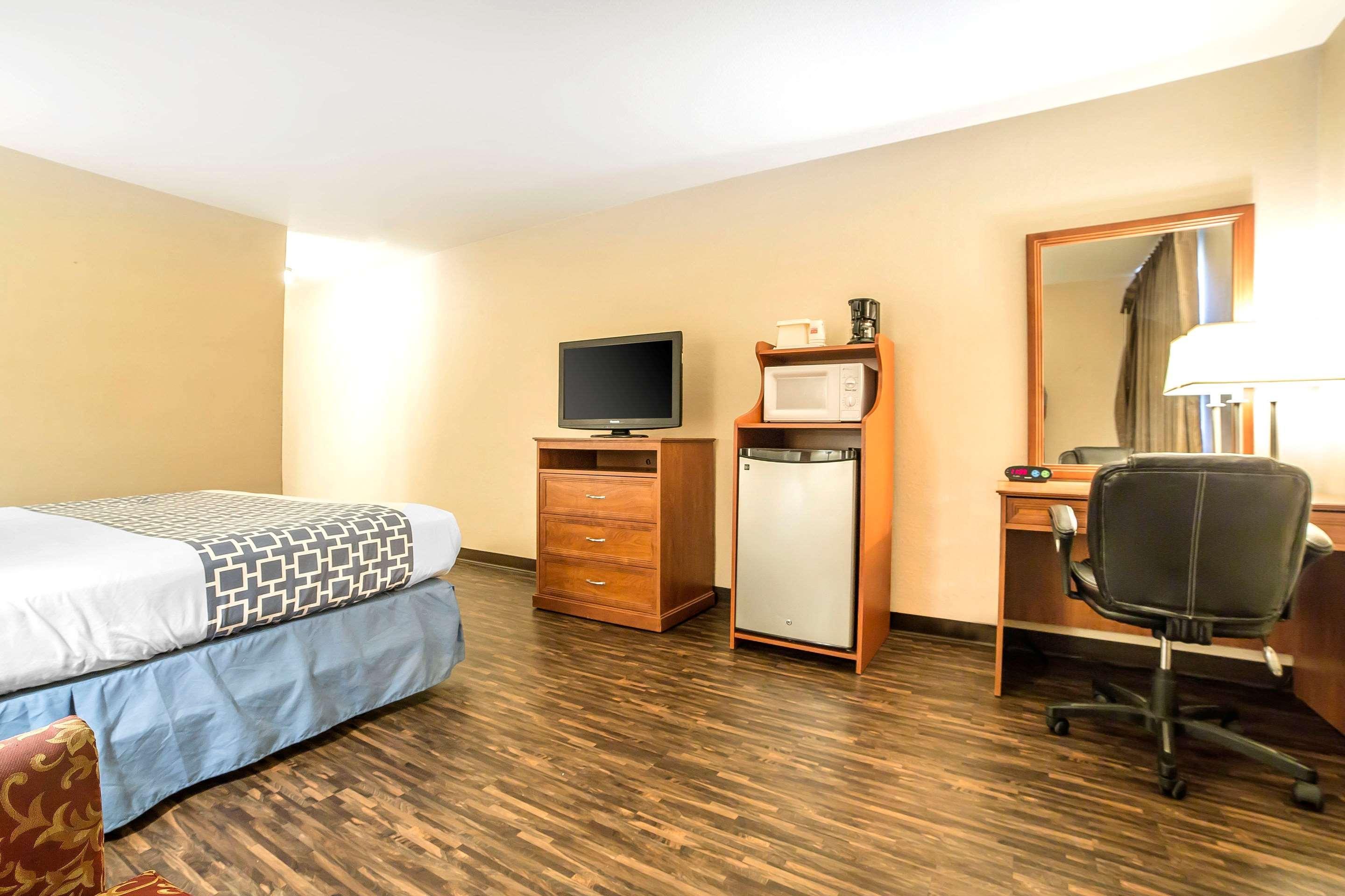 Econo Lodge Inn & Suites Sandy Esterno foto