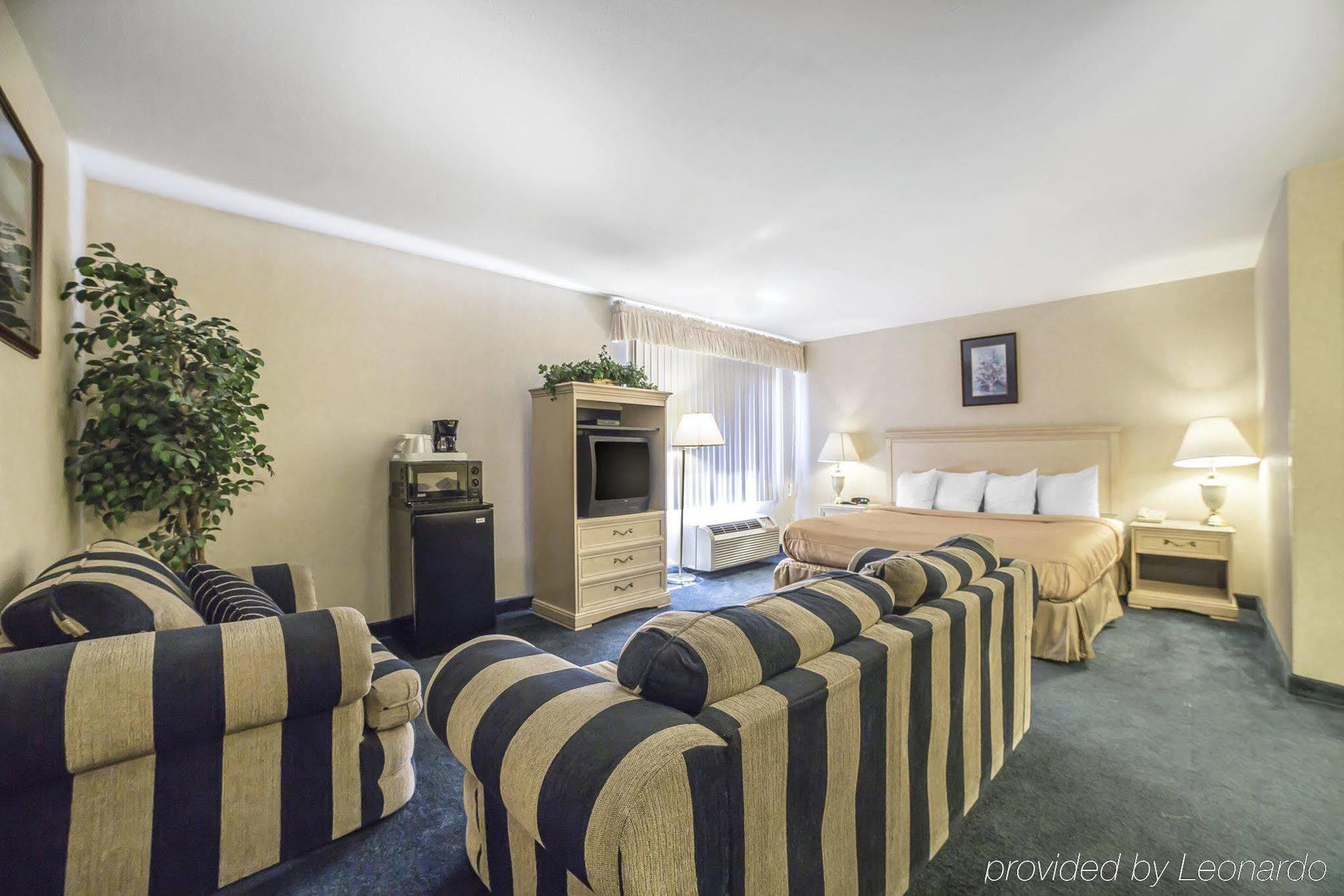 Econo Lodge Inn & Suites Sandy Esterno foto